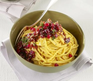 2013-03-spaghetti-an-curry-ricotta-mit-rotem-gemuese
